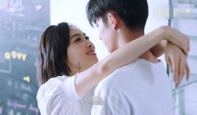 吃面崩溃女生事件里,你觉得是男方的问题还是女方的问题?-答案是知识的归宿。